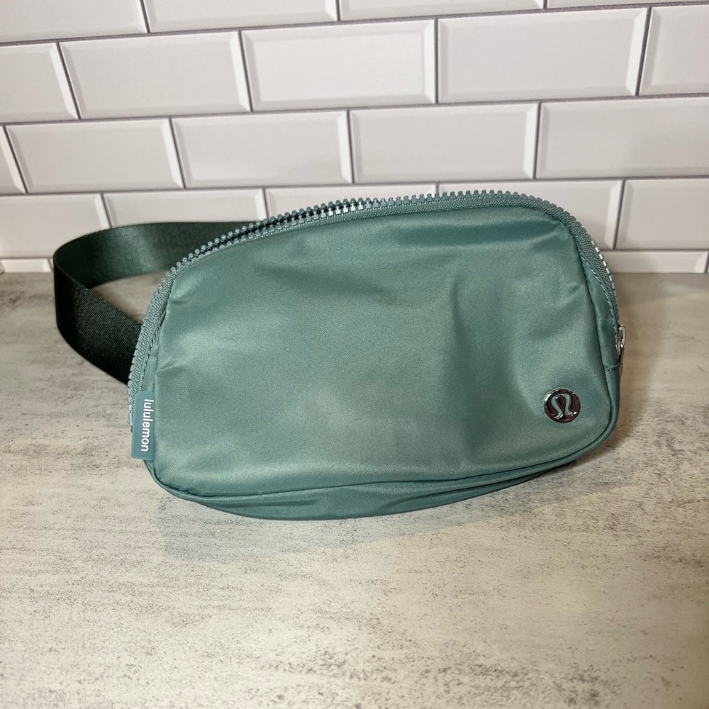 Lululemon tidewater teal everywhere belt bag